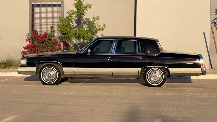 1990 Cadillac Brougham - Image 2 of 20