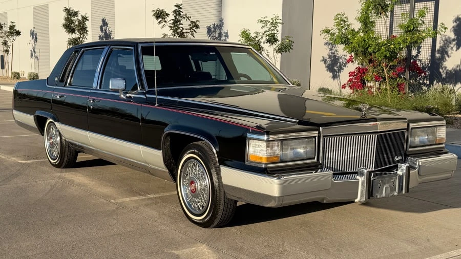 1990 Cadillac Brougham - Image 3 of 20