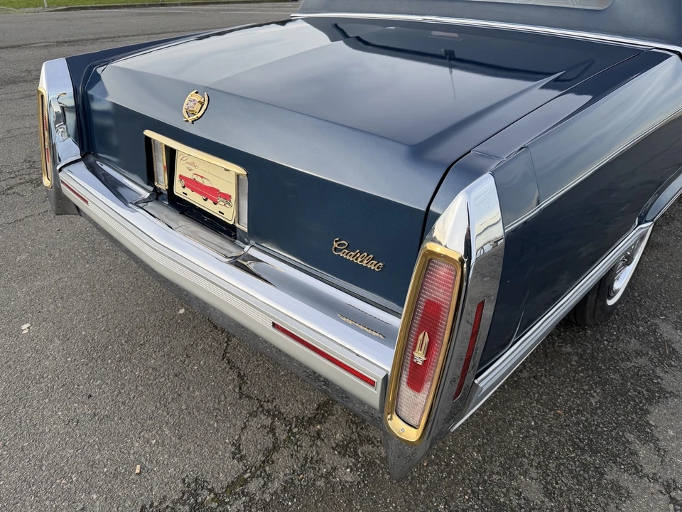 1990 Cadillac Brougham - Image 6 of 21