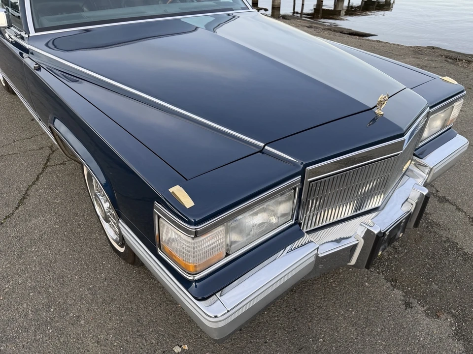 1990 Cadillac Brougham - Image 12 of 21