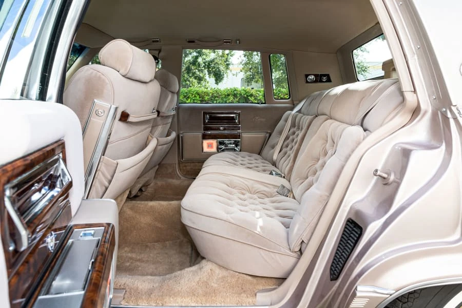 1990 Cadillac Brougham - Image 6 of 12
