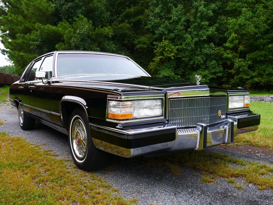 1990 Cadillac Brougham - Image 3 of 24