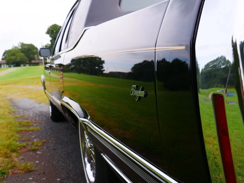 1990 Cadillac Brougham - Image 12 of 24