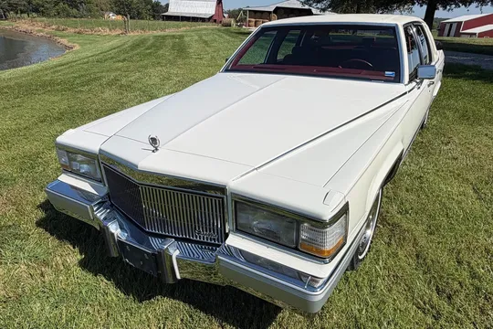 1990 Cadillac Brougham