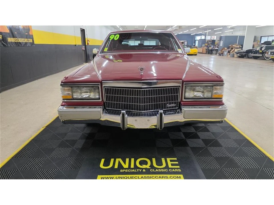 1990 Cadillac Brougham - Image 2 of 31