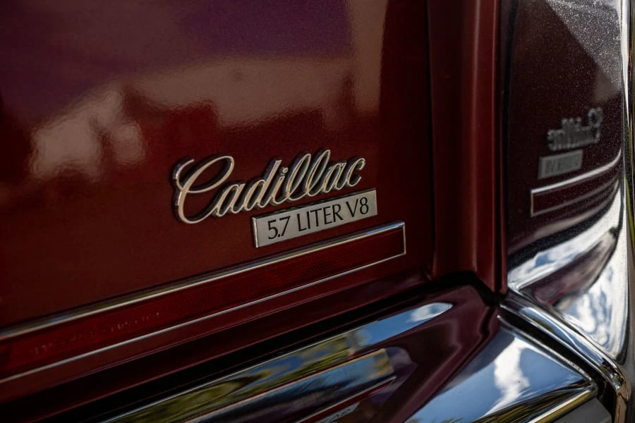 1990 Cadillac Brougham - Image 13 of 20