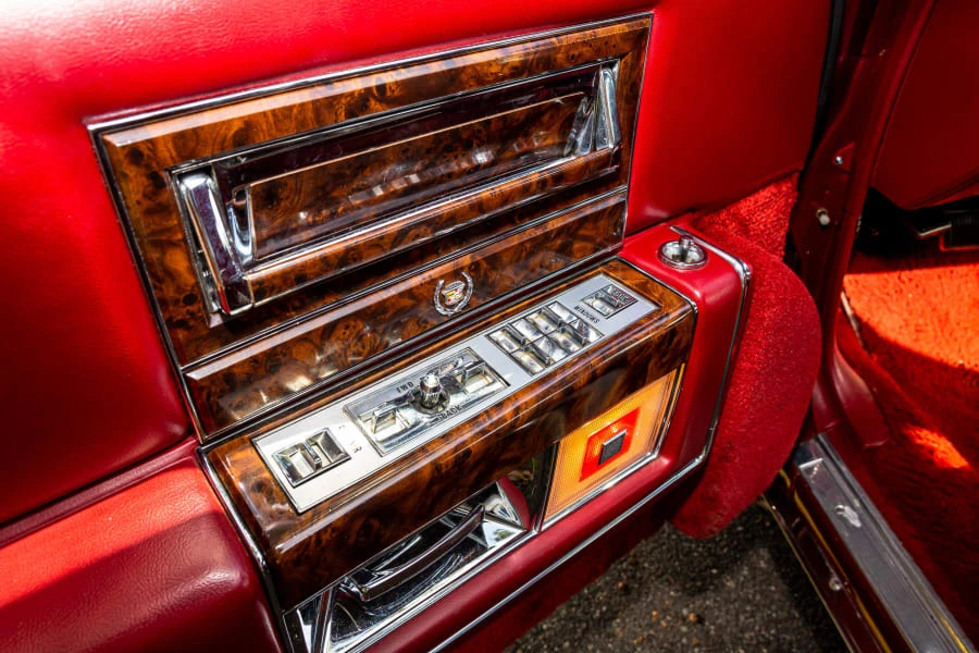 1990 Cadillac Brougham - Image 6 of 20