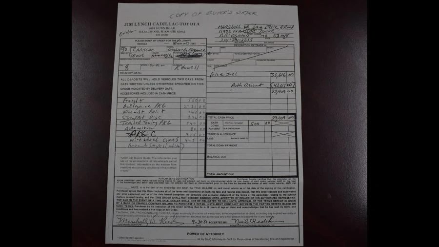 1990 Cadillac Brougham - Image 15 of 20