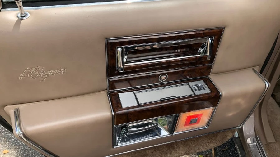 1990 Cadillac Brougham - Image 12 of 20