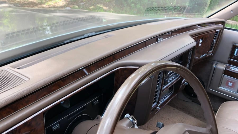 1990 Cadillac Brougham - Image 4 of 20