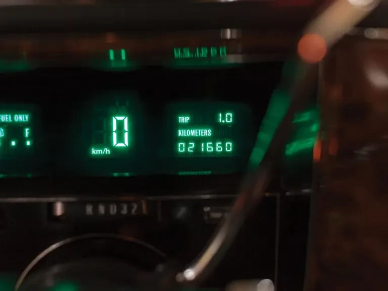 1990 Cadillac Brougham - Image 7 of 11