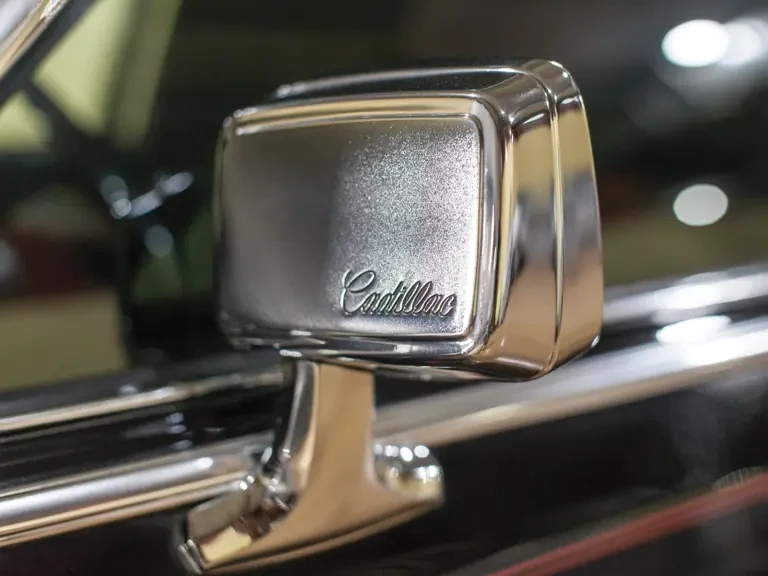 1990 Cadillac Brougham - Image 9 of 11
