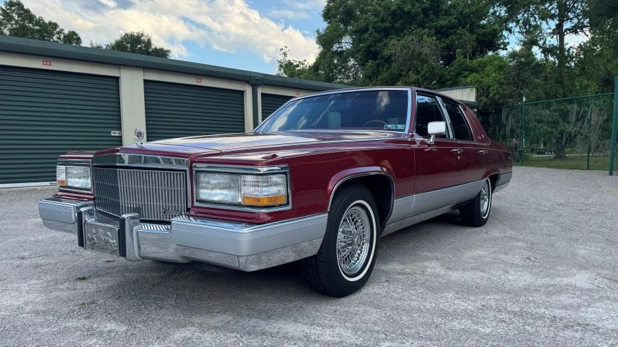1990 Cadillac Brougham - Image 7 of 31