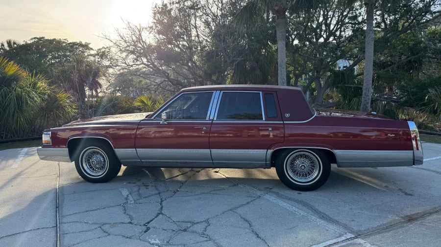 1990 Cadillac Brougham - Image 8 of 31