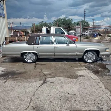 1990 Cadillac Brougham