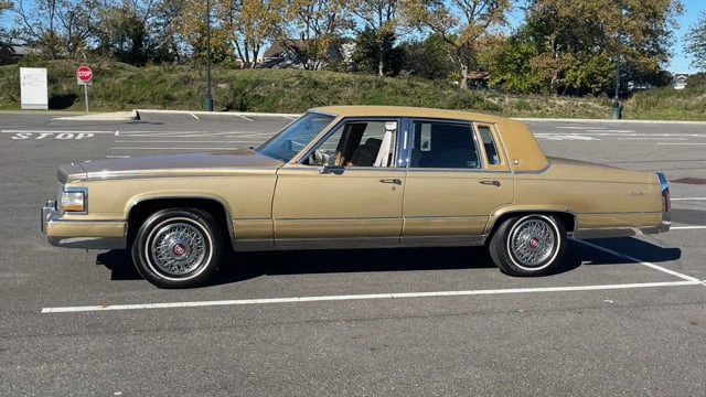 1990 Cadillac Brougham - Image 15 of 16