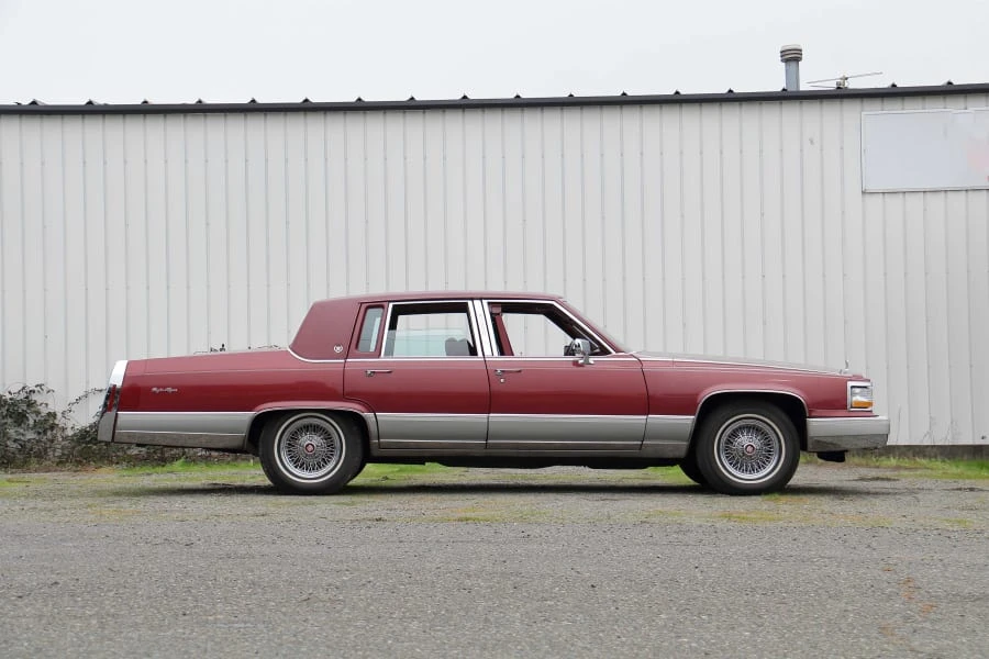 1990 Cadillac Brougham - Image 2 of 25