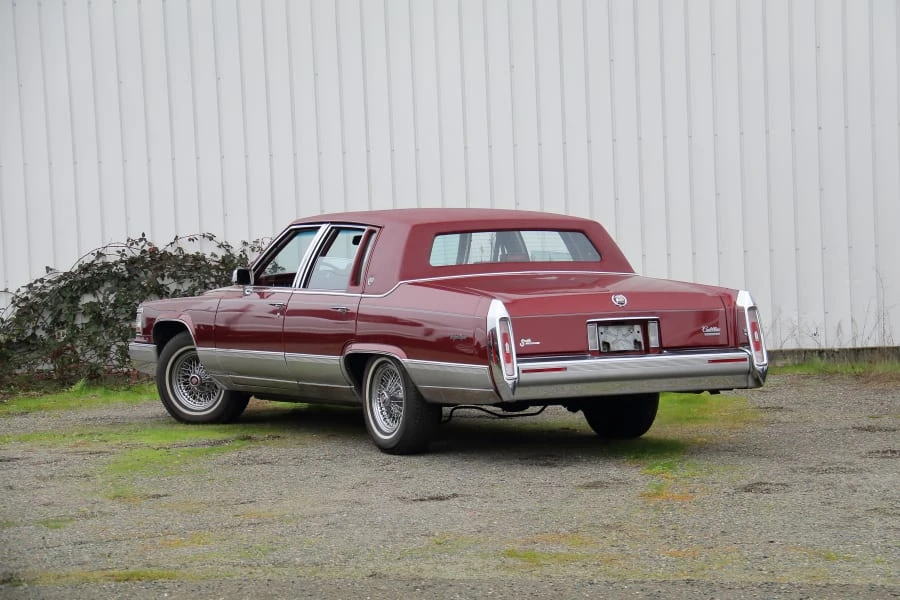 1990 Cadillac Brougham - Image 10 of 25
