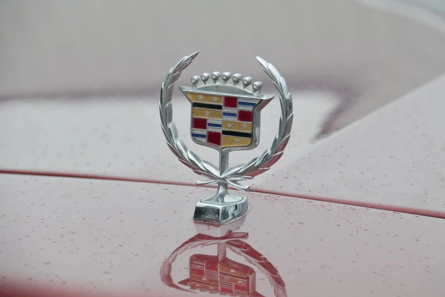 1990 Cadillac Brougham - Image 9 of 25