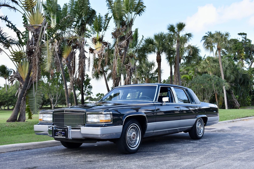 1990 Cadillac Brougham - Image 3 of 31