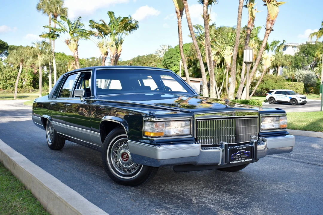 1990 Cadillac Brougham - Image 5 of 31