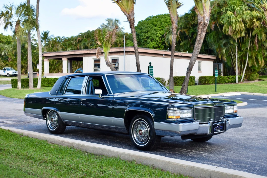 1990 Cadillac Brougham - Image 7 of 31