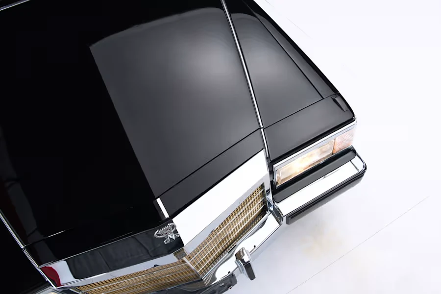 1990 Cadillac Brougham - Image 19 of 31