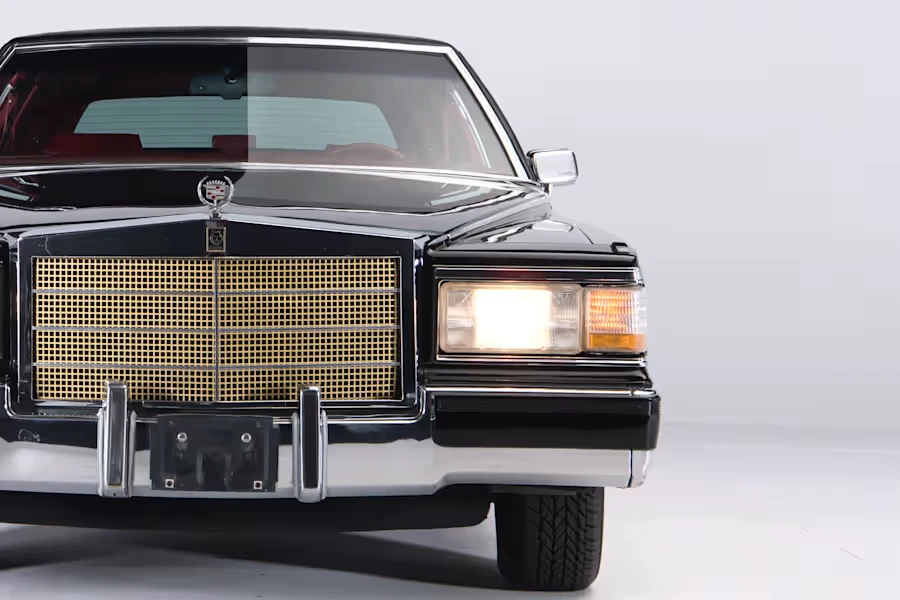 1990 Cadillac Brougham - Image 14 of 31