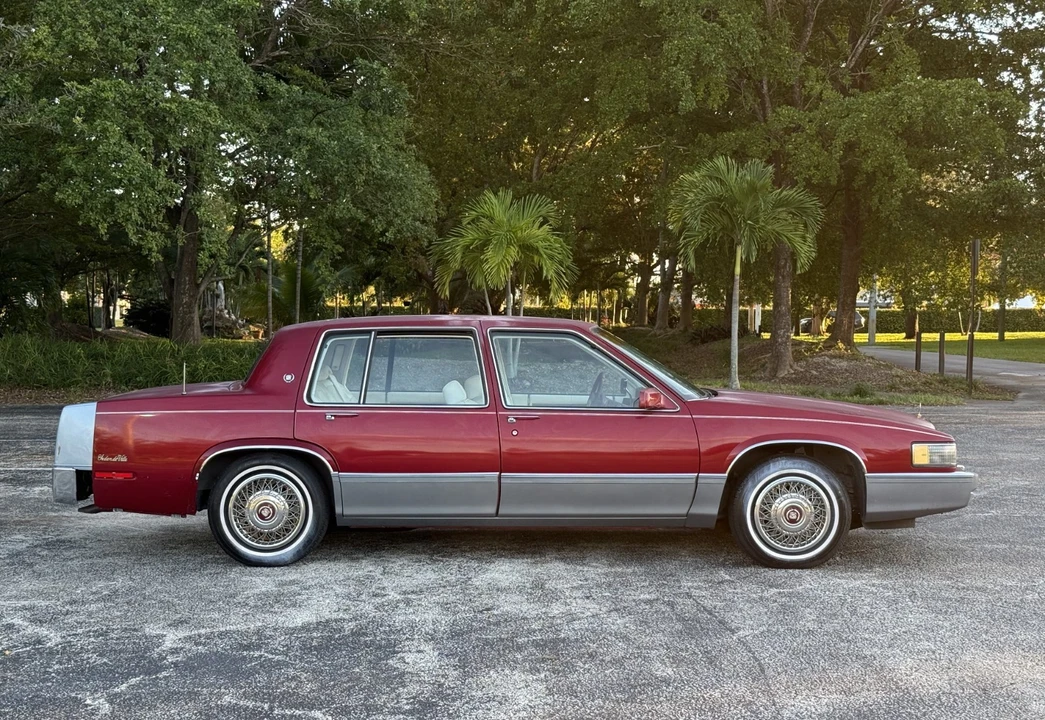 1990 Cadillac DeVille 7th Gen - Image 3 of 16