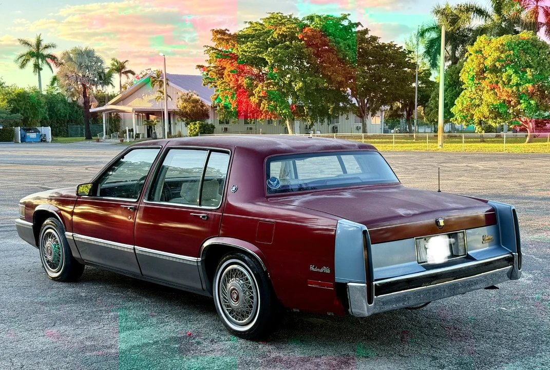 1990 Cadillac DeVille 7th Gen - Image 5 of 16