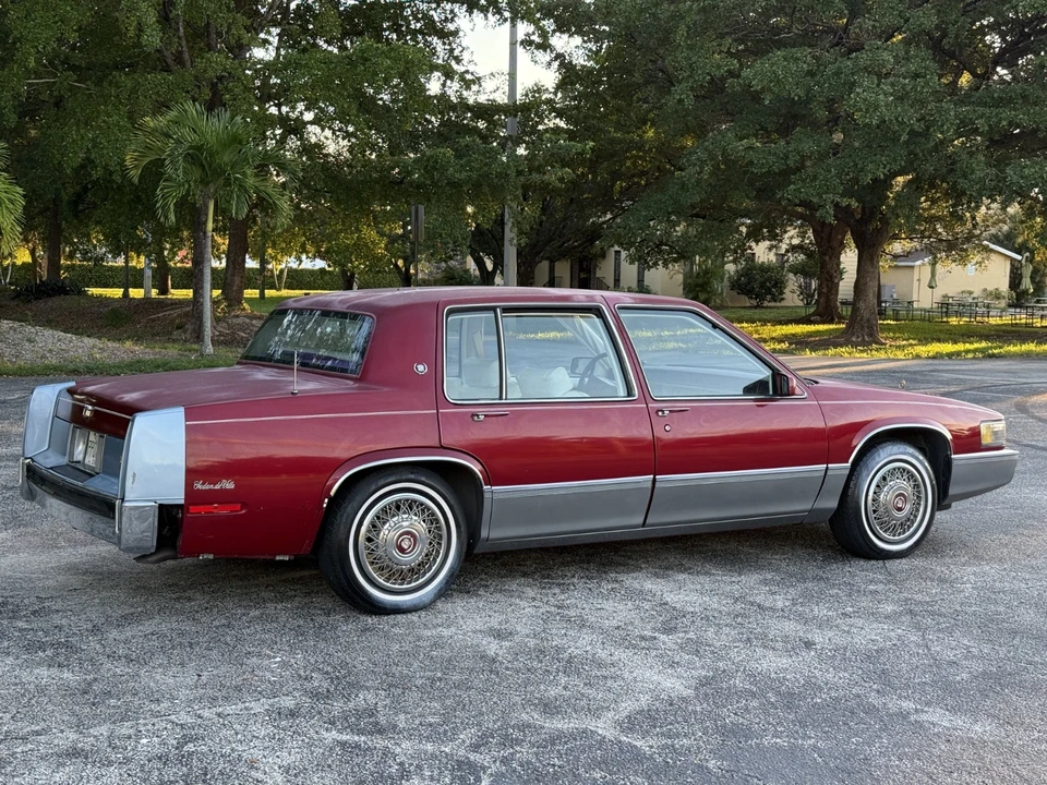 1990 Cadillac DeVille 7th Gen - Image 4 of 16