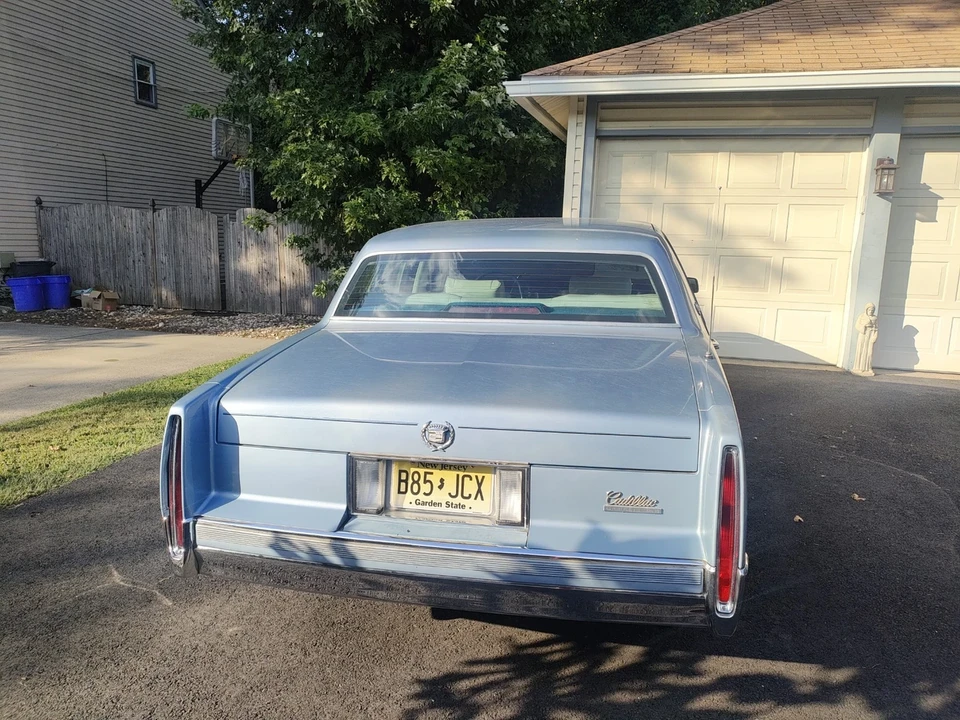 1990 Cadillac DeVille 7th Gen - Image 4 of 18