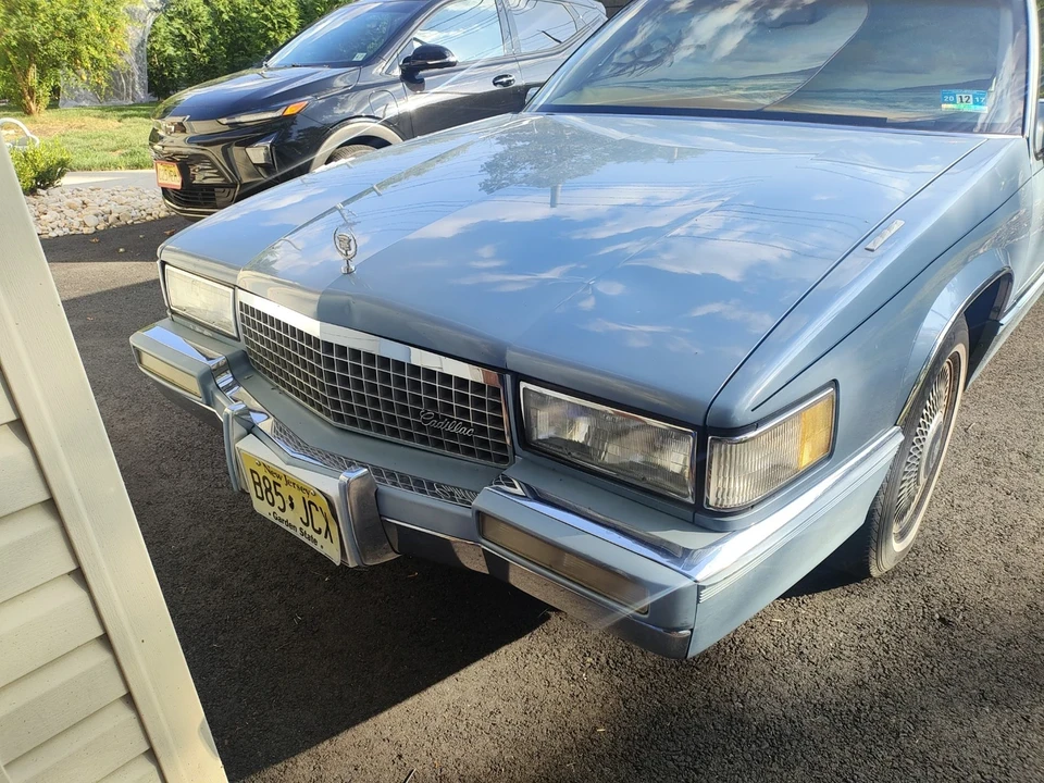 1990 Cadillac DeVille 7th Gen - Image 6 of 18