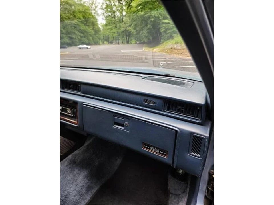 1990 Cadillac DeVille 6th Gen - Image 2 of 15