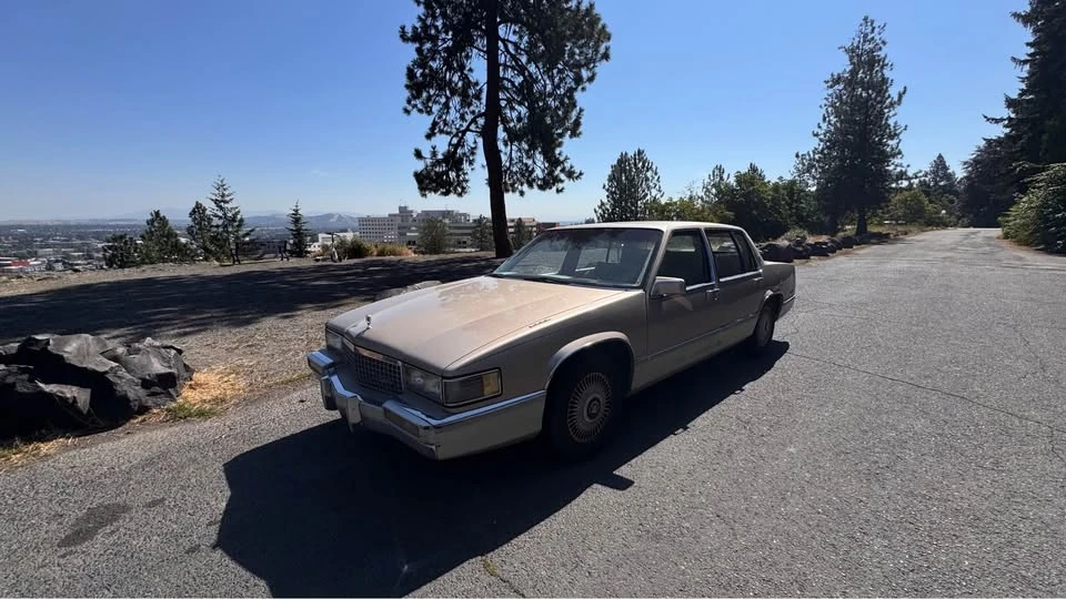 1990 Cadillac DeVille 6th Gen - Image 8 of 12