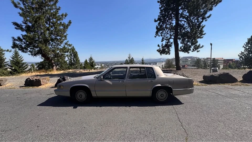 1990 Cadillac DeVille 6th Gen - Image 7 of 12