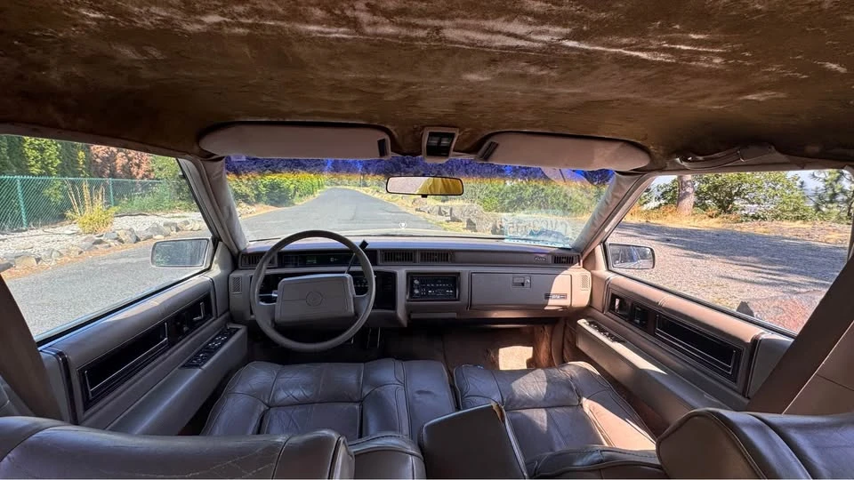 1990 Cadillac DeVille 6th Gen - Image 9 of 12