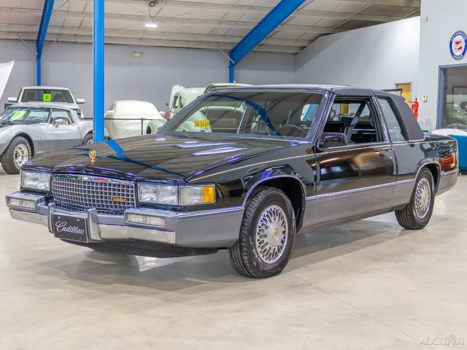 1990 Cadillac DeVille 7th Gen - Image 3 of 21
