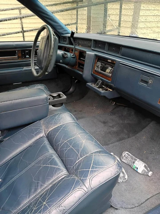 1990 Cadillac DeVille 6th Gen - Image 2 of 2