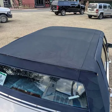 1990 Cadillac DeVille d'Elegance Sedan 4D