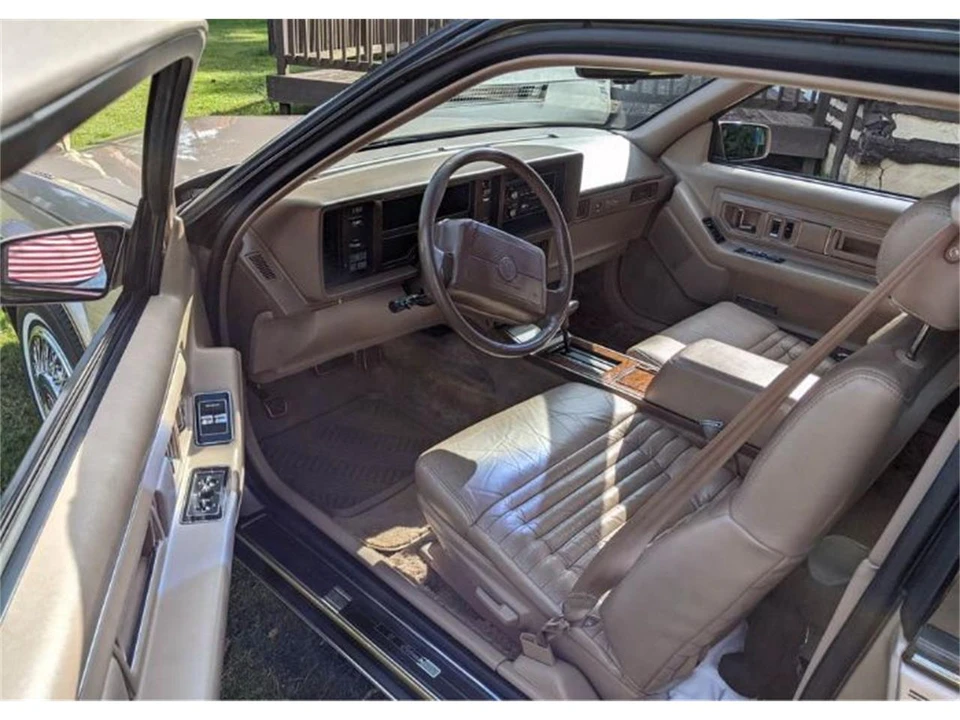 1990 Cadillac Eldorado 11th Gen - Image 12 of 13