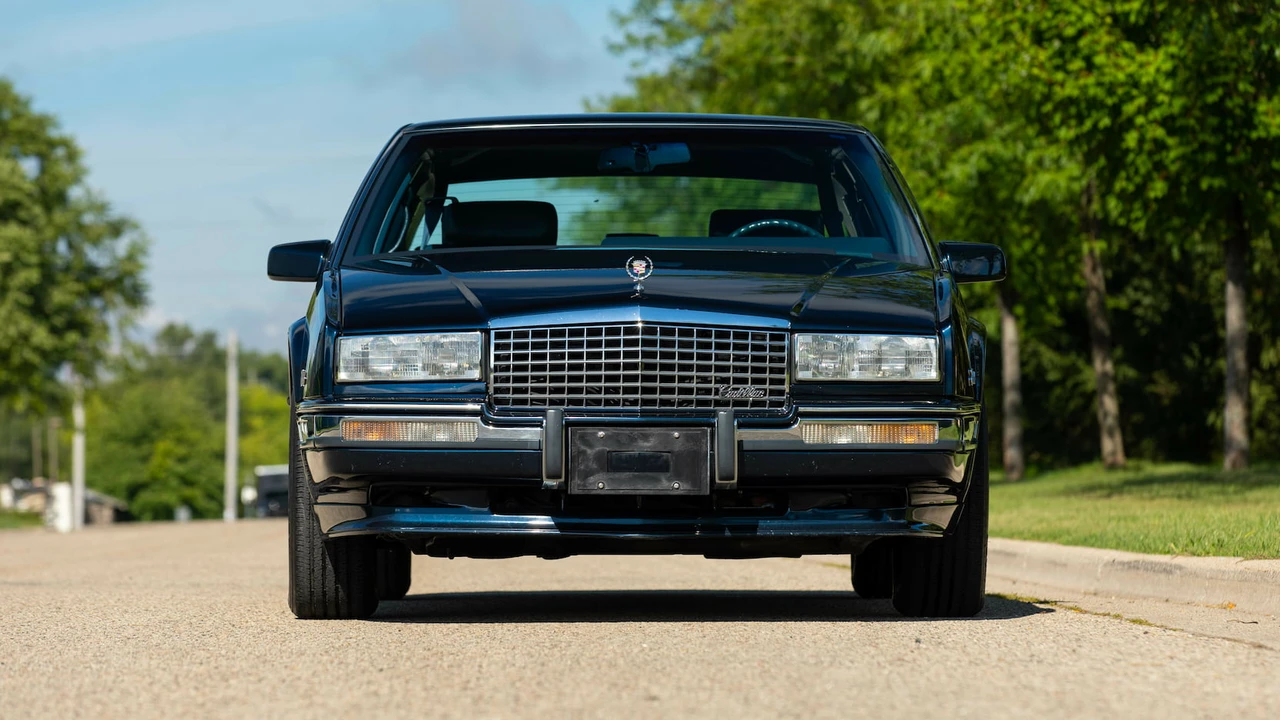1990 Cadillac Eldorado 11th Gen - Image 14 of 30