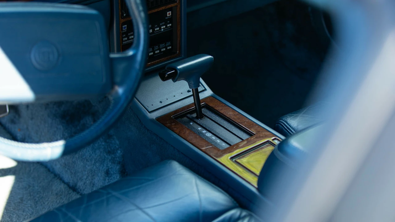 1990 Cadillac Eldorado 11th Gen - Image 29 of 30