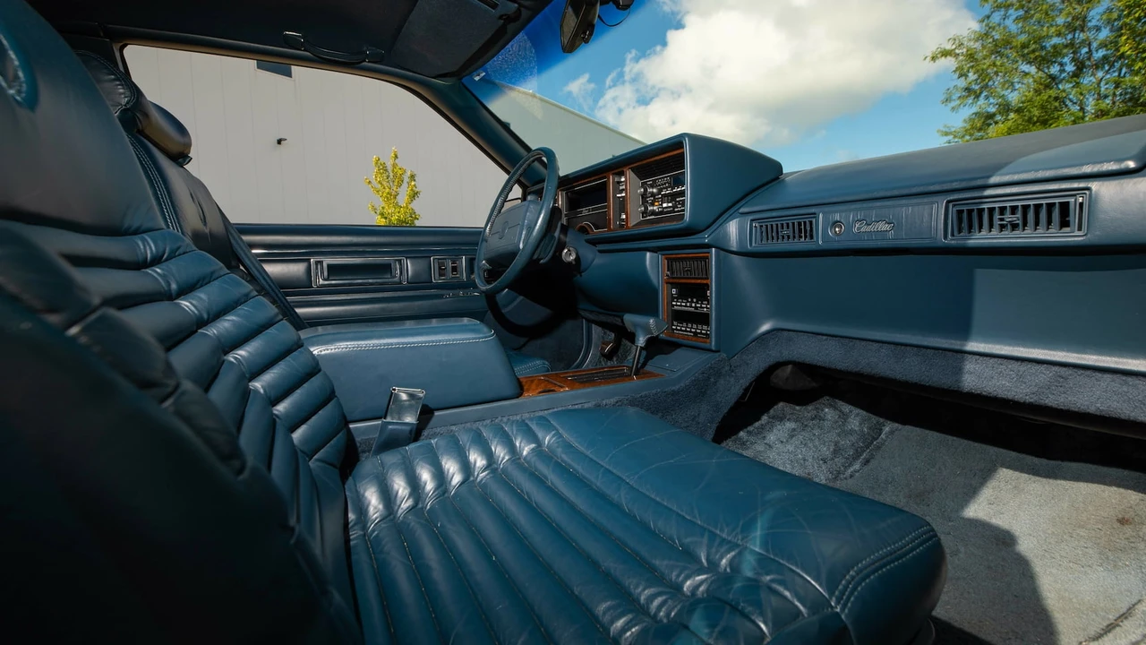 1990 Cadillac Eldorado 11th Gen - Image 5 of 30