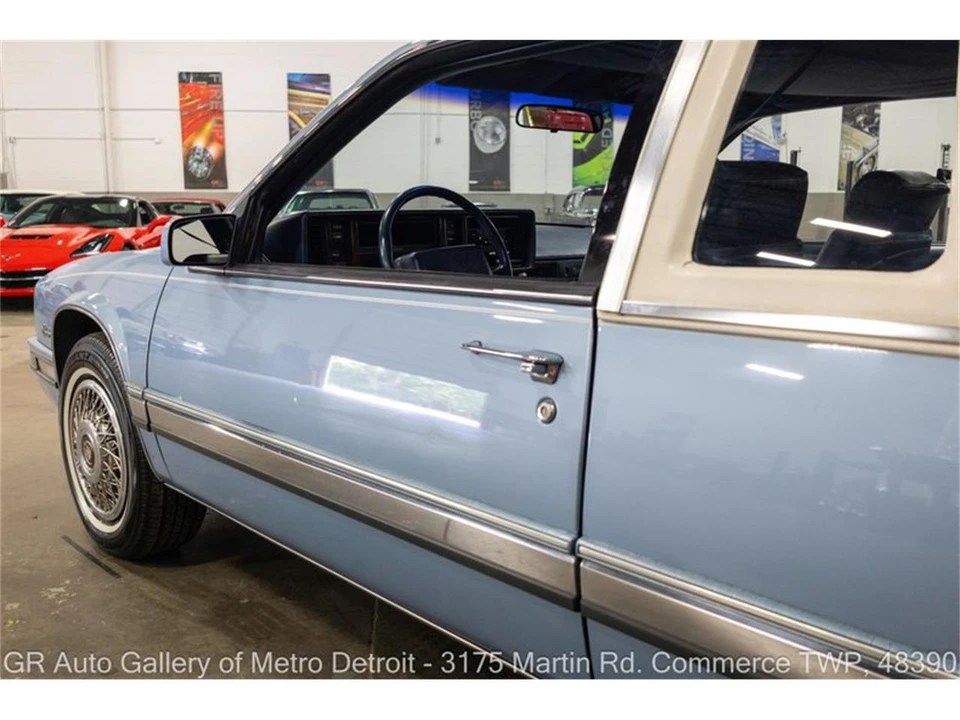1990 Cadillac Eldorado 11th Gen - Image 21 of 31