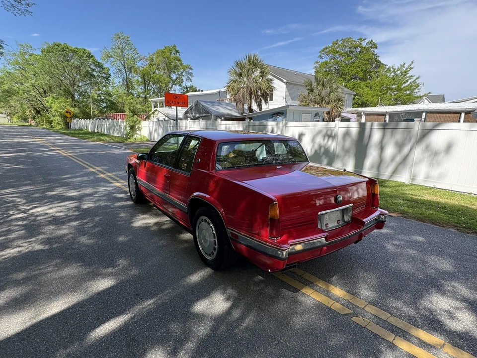 1990 Cadillac Eldorado 11th Gen - Image 9 of 31