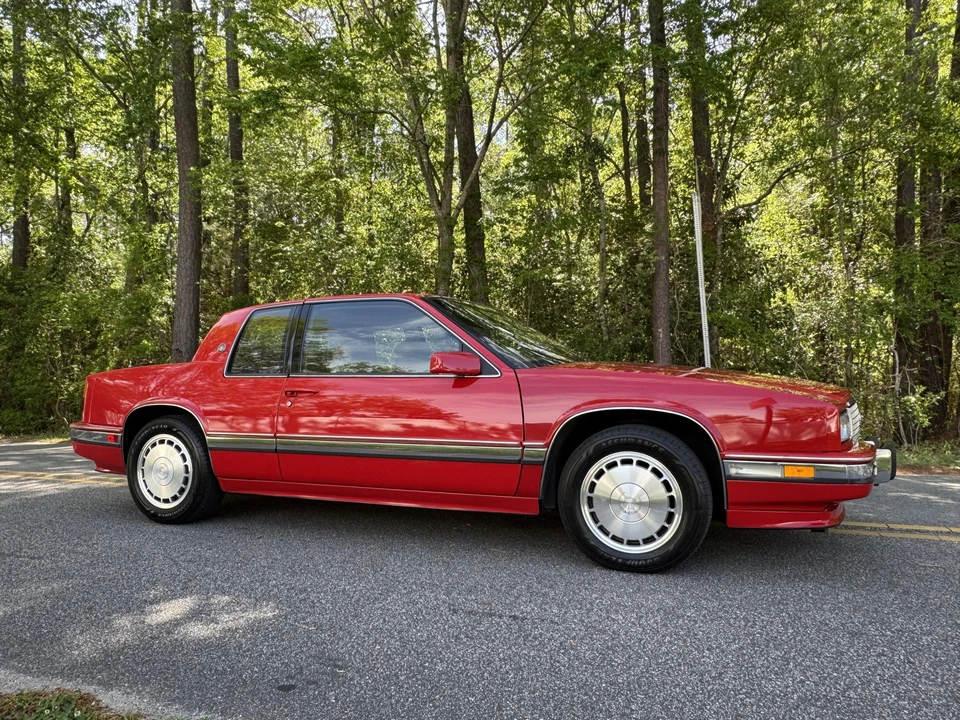 1990 Cadillac Eldorado 11th Gen - Image 19 of 31
