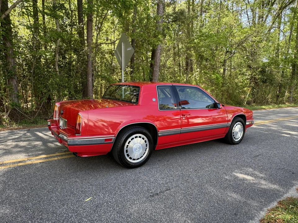 1990 Cadillac Eldorado 11th Gen - Image 16 of 31