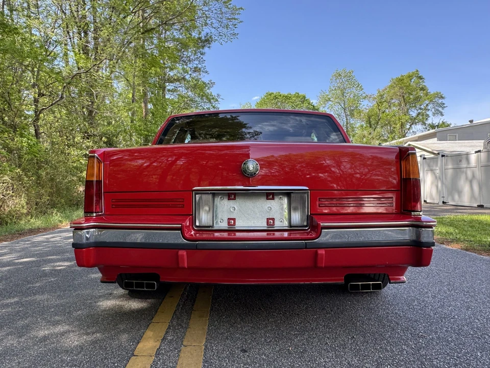 1990 Cadillac Eldorado 11th Gen - Image 11 of 31