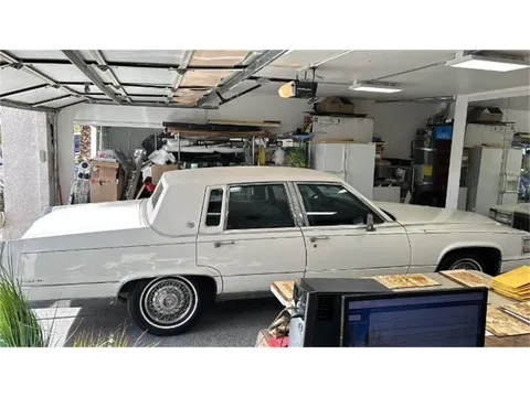 1990 Cadillac Fleetwood Brougham